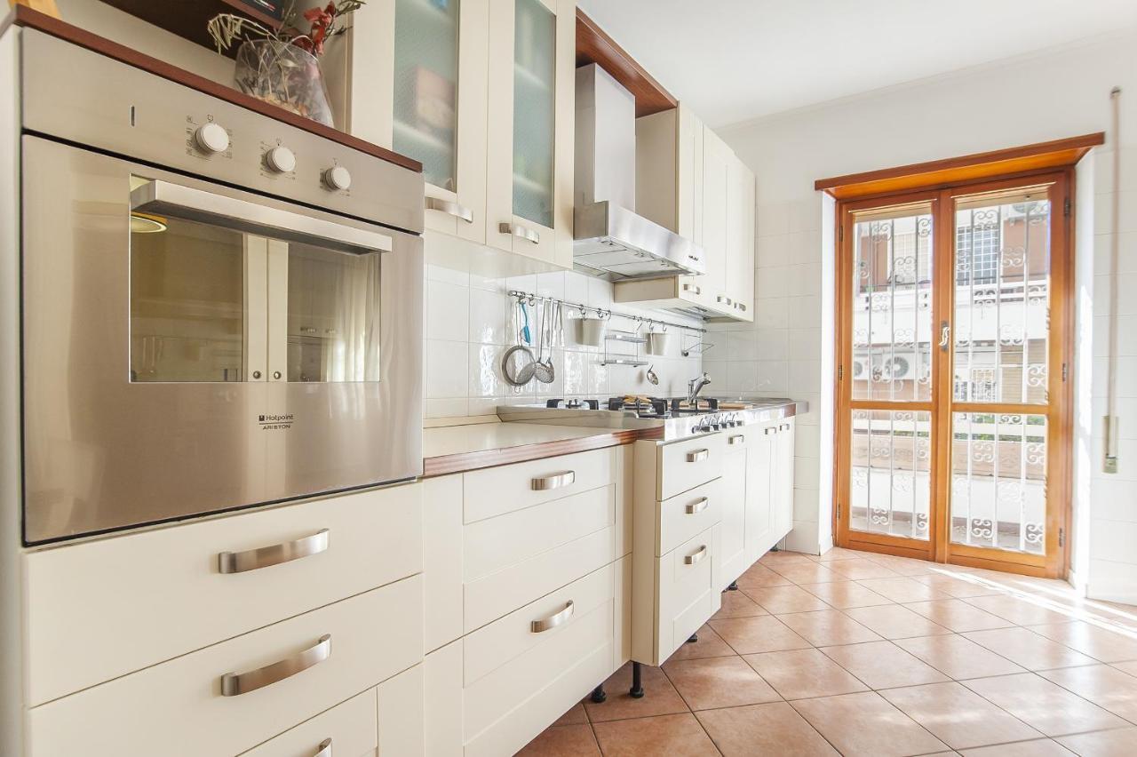 Eur Luminous And Large Family Terrace Apartment Roma Exterior foto